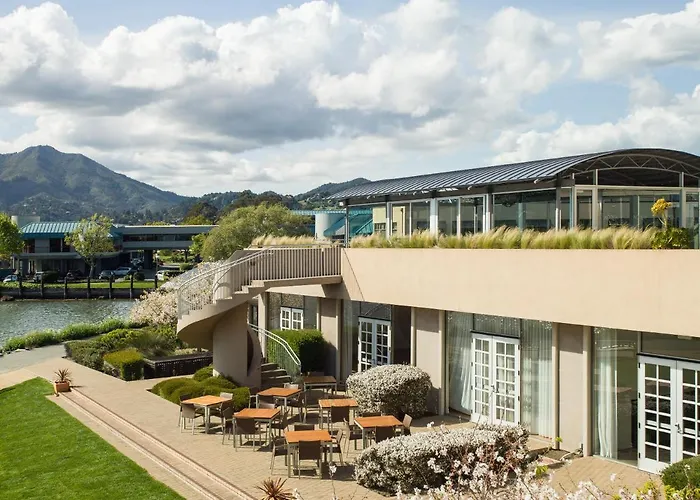 Acqua Hotel